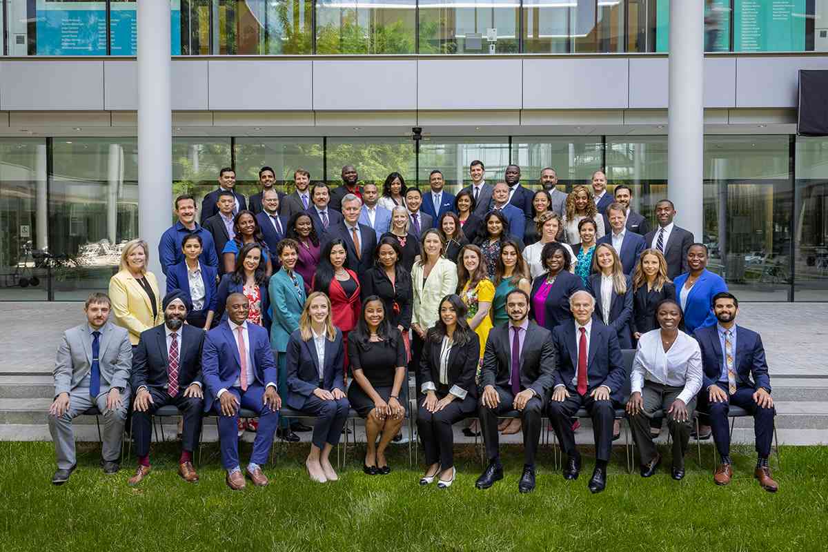 how to get into yale mba